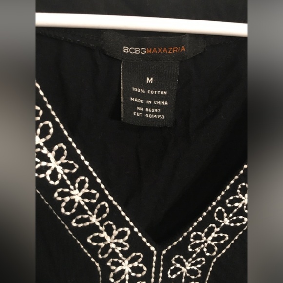 BCBG MAX AZRIA EXCELLENT CONDITION SIZE M - Picture 2 of 7